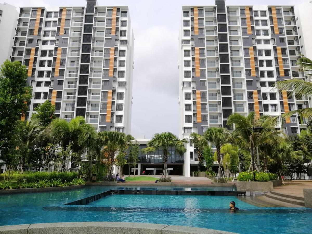 Timurbay Seafront Residence By Hardinahomes Kuantan Ngoại thất bức ảnh